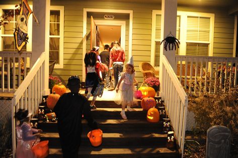 #halloween_trick_or_treating_aesthetic, #halloween_vision_board, #trick_or_treating_aesthetic, #zepeto_room, #pumpkin_suit, #autumn_core, #calendar_august, #chicken_of_the_sea, #july_calendar Halloween Trick Or Treating Aesthetic, Trick Or Treating Aesthetic, Zepeto Room, Pumpkin Suit, Halloween Trick Or Treating, Autumn Core, Chicken Of The Sea, Monthly Printable, Red Background Images