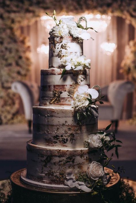 Light Icing Wedding Cake, Candlelit Wedding, Sweet 16 Ideas, Wedding Cake Rustic, White Florals, Wedding Story, Light Design, Wedding Board