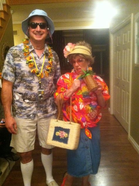 The fastest way to be labeled a tourist?  Be overheard ordering con"ch" chowder, instead of kon"k". Tourist Theme Party, Halloween Costumes Tourist, Castaway Couples Costume, Dads On Vacation Costume, Hawaiian Tourist Costume, Disney Tourist Costume, Hawaii Tourist Costume, Bad Taste Outfit, Tourist Halloween Costume