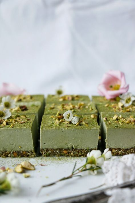 Pistachio Amaranth Moringa Bars (raw, vegan, grain-free)