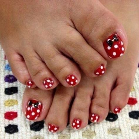 Pretty Pedicures, Disney Nail Designs, Minnie Mouse Nails, Mickey Nails, Pedicure Ideas, Pedicure Designs, Nail Art Disney, Simple Nail Art Designs, Disney Nails