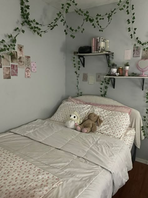 Pink Girly Room Aesthetic, Coquette Bedroom, Coquette Room, Deco Studio, Future Bedroom, Cute Rooms, Pinterest Room Decor, Room Redesign, Girly Room