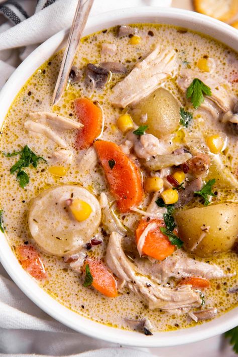 This creamy Leftover Turkey Soup is perfect for the days after a big holiday meal! It's flavorful, easy to make and filled with healthy vegetables and plenty of leftover turkey meat. | #thanksgiving #leftovers #leftoverturkey #soup Turkey Potato Soup, Crockpot With Chicken, Scones Savory, Bechemel Sauce, Turkey Soup Recipes, Savory Chocolate, Turkey Potato, Turkey Noodle Casserole, Buttermilk Blueberry