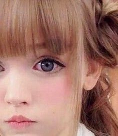 Doll makeup Japanese Doll Makeup, Big Eyes Makeup, Doll Eye Makeup, Kawaii Makeup, Japanese Doll, Make Up Inspo, Doll Makeup, Gender Envy, Living Dolls