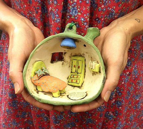 Clay Wall Hanging, Ceramic Oil Burner, Miniature Clay, Tanah Liat, Clay Houses, Unique Housewarming Gifts, Clay Wall, Clay Art Projects, Ceramic Houses