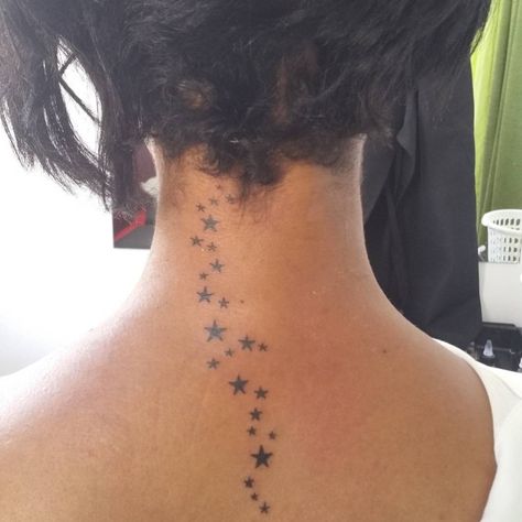 Neck Star Tattoos Women, Star Tattoo On Back Of Neck, Hidden Neck Tattoo, Tattoo Back Of Neck Women, Tiny Neck Tattoos For Women, Female Neck Tattoo, Back Of Neck Tattoos For Women, Simple Neck Tattoos, Side Neck Tattoo