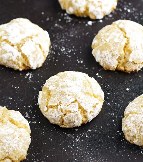 Crinkle Cookies Gluten Free, Biscotti Chocolate, Paleo Lemon Cookies, Cookies Recipes Easy, Desserts Lemon, Christmas Breads, Cookies Photography, Paleo Flour, Cookies Italian