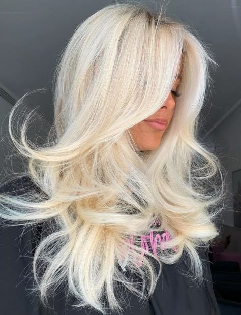 Platinum Hair Color, Bright Blonde Hair, Platinum Blonde Hair Color, Light Blonde Hair, Beautiful Hair Color, Blonde Hair Inspiration, Platinum Hair, Blonde Hair Looks, Platinum Blonde Hair