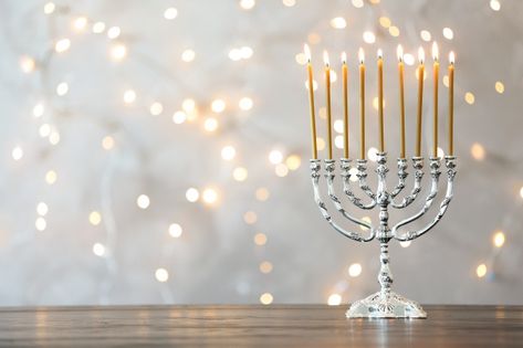 Candles On Table, Hanukkah Lights, Menorah Candles, Hanukkah Crafts, Blurred Lights, Candles Photography, Background Gold, Hanukkah Menorah, Bokeh Lights