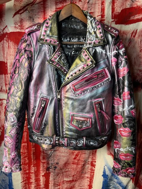 Leather Upcycle, 2024 Photoshoot, Painted Leather Jacket, Distressed Leather Jacket, Craft Stuff, Painted Clothes, Painting Leather, Star Style, Custom Painted