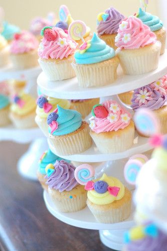 Adorable pastel colors cupcakes | by MagicTheme on flickr with sweet pink strawberry, purple icing with flowers, amazing desserts and party food Lila Party, Candy Theme Birthday Party, Candy Birthday Party, Candyland Birthday, Candyland Party, Candy Theme, Ice Cream Birthday, Themed Cupcakes, Candy Party