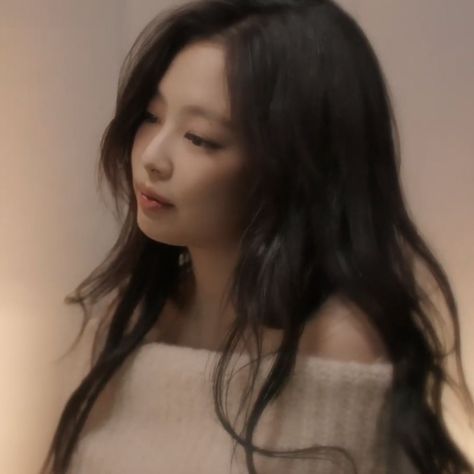 jennie blackpink icon Christmas Cover, Jennie Kim Blackpink, Kim Jisoo, Blackpink Photos, Blackpink Fashion, Blackpink Jennie, Life Insurance, Korean Girl, بلاك بينك