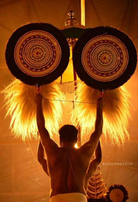 Pooram Kerala Hd, Theyyam Photography Hd, Kerala Elephant Wallpaper, Thrissur Pooram Photography, Kerala Elephant Photography, Pooram Kerala, Kerala Piravi, Thrissur Pooram, Kathakali Face