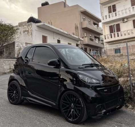 Smart Car Modified, Smart Brabus, Mercedes Smart, Smart Cars, Slammed Cars, Benz Smart, Cyborgs Art, Tiny Cars, Car Luxury