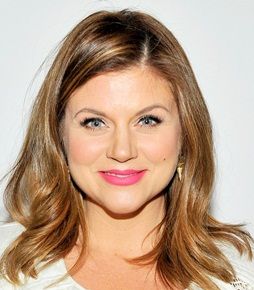 Tiffani Amber Thiessen Swimsuit, Tiffani Thiessen Young, Tiffani Amber Thiessen Hair, Dustin Diamond, Tiffani Amber Thiessen, Tiffani Thiessen, Bra Cup, Hair Routines, Height And Weight