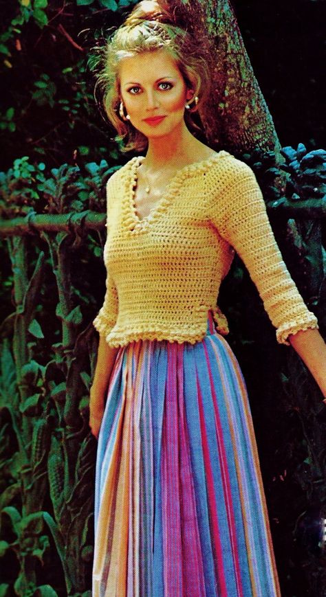 Vintage Crochet Pattern, Crochet Vintage, Vintage Knitting Patterns, Crochet Dresses, Crochet Top Pattern, Crochet Blouse, Crochet Hook Sizes, Crochet Inspo, Crochet Clothing