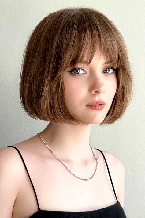 Short Haircuts With Bangs, Short Bobs With Bangs, Bob Hairstyles With Bangs, Chin Length Hair, Bob Haircut With Bangs, Shot Hair Styles, Short Bob Haircuts, Short Hair With Bangs, Haircuts With Bangs