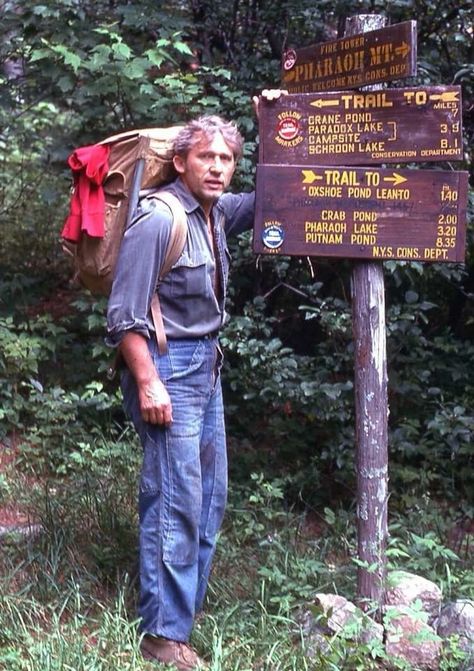 87-Year-Old "Pappy" Attempting to Become the Oldest Appalachian Trail Thru-Hiker - The Trek Hiking Pose Reference, Retro Hiking Outfit, Vintage Hiking Aesthetic, Appalachian Aesthetic Outfit, Appalachian Fashion, Vintage Hiking Outfit, 80s Hiking, Hiker Aesthetic, Hiking Pose