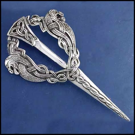 Kilt Pins, Celtic Viking, Scottish Jewellery, Kilt Pin, Men In Kilts, Celtic Design, Bagpipes, Celtic Art, Irish Celtic