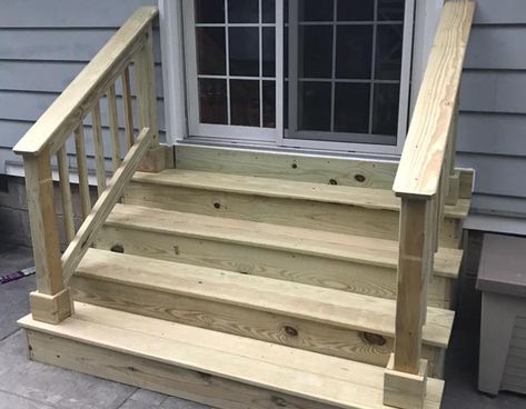 Front Steps Remodel, Exterior Stair Railing Wood, Outdoor Steps Ideas Stairs Entrance, Back Patio Stairs, Back Steps To House, Railings For Steps, Front Doorstep, Exterior Stair Railing, Garage Steps