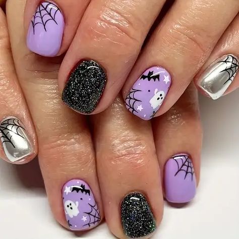 Gel Polish Real Nails, Halloween Nails Gel Simple, Lavender Fall Nails, Pastel Goth Nails Short, Witches Nails Designs, Halloween Nails Cute Simple, Fall Gel Polish Nails, Halloween Kid Nails, Halloween Dip Powder Nails