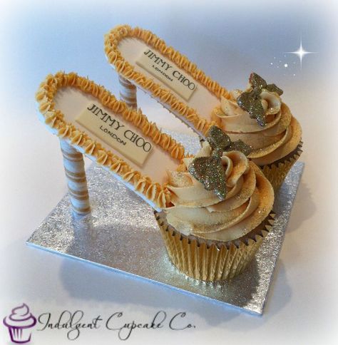 Stiletto Cupcakes, High Heel Cupcakes, Shoe Cupcakes, Gravity Cake, Luxury Cake, Cupcake Cake Designs, Make Up Cake, Creative Cupcakes, Toddler Arts And Crafts