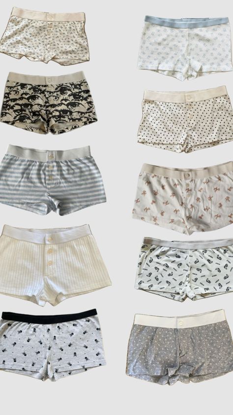 Brandy boy shorts❤️ Brandy Boy Shorts Outfit, Brandy Melville Boy Shorts, Brandy Melville Style, Preppy Fits, Cute Sleepwear, Random Items, Fire Fits, Shoe Inspo, Everyday Outfit