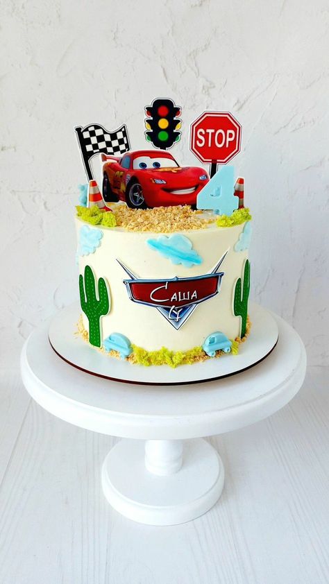 Lighting Mcqueen Cake, برق بنزين, Car Cakes For Boys, Lightning Mcqueen Birthday Cake, Cars Cake Design, Disney Cars Cake, Lightning Mcqueen Cake, Cars Theme Cake, Flash Mcqueen