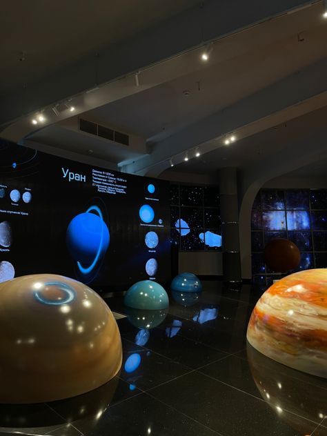 Planetarium Date, Planetarium Aesthetic, Astronomer Aesthetic, Astronomy Lover, Aerospace Engineering, Space Museum, Space Science, Astronomer, Space And Astronomy