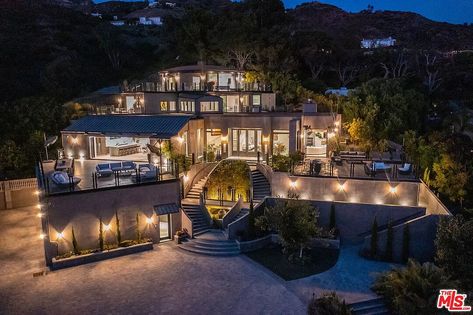 31555 Pacific Coast Hwy, Malibu, CA 90265 | MLS #23-334665 | Zillow Malibu Houses, Zillow Houses, House In California, Malibu House, Malibu Mansion, Malibu Homes, Mansion Exterior, Guard House, Double Entry Doors