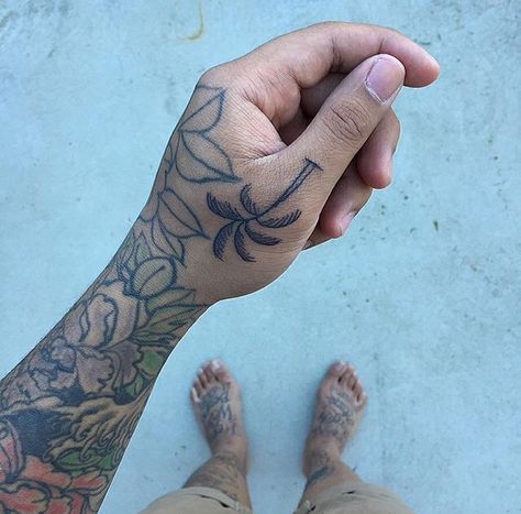 Palm tree Palm Tree Hand Tattoo, Henna Tattoo Designs Palm, Tree Hand Tattoo, Henna Tattoo Designs, Hand Tattoo, Henna Tattoo, Hand Henna, Palm Leaves, Palm Tree