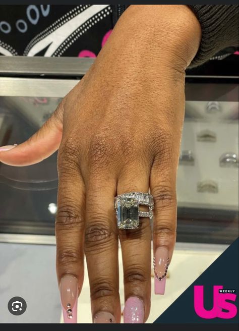 Portia Williams, Porsha Williams Wedding, Wedding Ring Logo, Expensive Wedding Rings, Lavish Wedding, Porsha Williams, Ring Logo, Date Tattoos, Expensive Jewelry Luxury