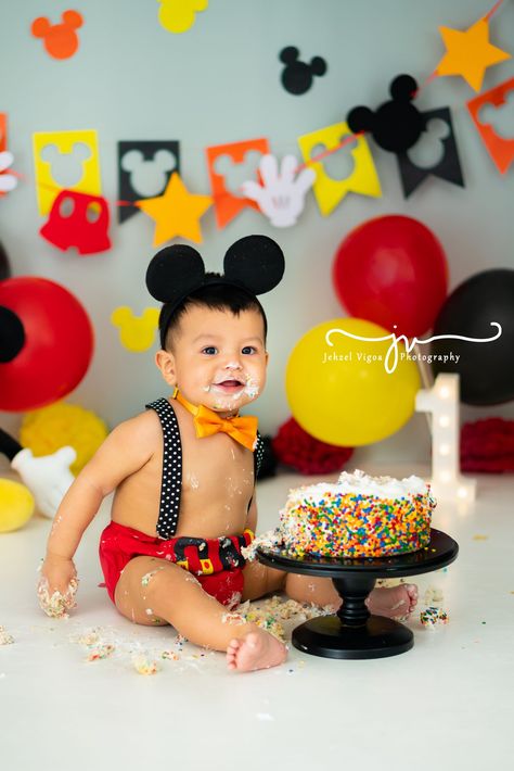 Mickey First Birthday Photo Shoot, Mickey Mouse Photoshoot 1st Birthdays, Mickey Mouse Theme Photoshoot, Mickey Mouse Cake Smash Photography, Mickey Mouse Smash Cake First Birthdays, Mickey Cake Smash, Mickey Mouse Smash Cake Photoshoot, Mickey Mouse 1st Birthday Photo Shoot, Mickey Mouse Photo Shoot Ideas