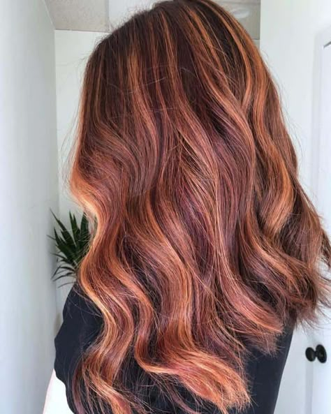 Copper And Dark Red Hair, Dark Red With Lowlights, Dark Red Hair Copper Highlights, Auburn And Red Hair, Copper Highlighted Hair, Dark Highlights On Red Hair, Red Copper Hair With Highlights, Dark Copper Red Hair Color Highlights, Red Hair With Auburn Highlights