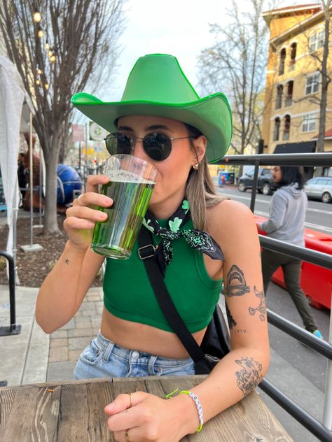 Green Cowboy Hat Outfit, Green Cowgirl Outfit, Cowgirl Hat Outfit, St Pattys Outfit, Bachelorette Outfit Themes, St Patricks Outfit, Earth Tone Outfits, Sombrero Cowboy, Holiday Party Outfits