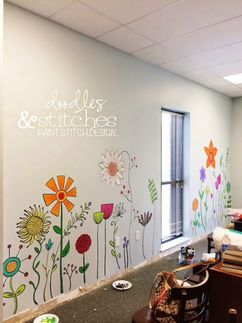 Elementary Art Rooms, Garden Mural, Flower Mural, School Murals, Diy Wand, Bedroom Murals, Flowers Painted, Wall Murals Painted, Wall Paint Designs