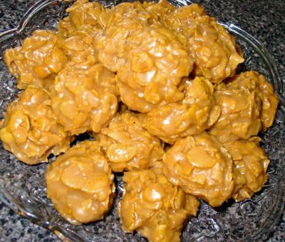 Corn flakes - 4 cups Sugar - 2 cups Karo syrup - 2 cups Peanut butter - 2 cups Start the stove eye on low, then add the 2 cups of s... Peanut Butter Cornflakes, Peanut Butter Chews, Food Substitutions Healthy, Corn Flake, How To Make Corn, Karo Syrup, Buttered Corn, Food Substitutions, No Bake Snacks