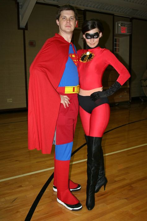 diy Mr And Mrs Incredible Costume Diy, The Incredible Costume Diy, Elastigirl Costume Diy, Mrs Incredible Costume Diy, Diy Incredibles Costume, Wonder Woman Costume Pattern, The Incredibles Halloween Costume, Nerd Costumes, Mrs Incredible