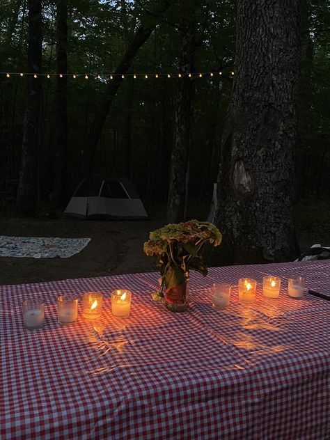 #aesthetic #vibes #cozymood #camping #girlstrip #campfire #getaway Camping Dinner Aesthetic, Camping Aesthetic Trailer, Trailer Camping Aesthetic, Cute Camping Aesthetic, Camping Birthday Party Ideas For Adults, Camping Birthday Party Aesthetic, Camping Party Aesthetic, Cozy Camping Aesthetic, Girls Camping Trip Aesthetic