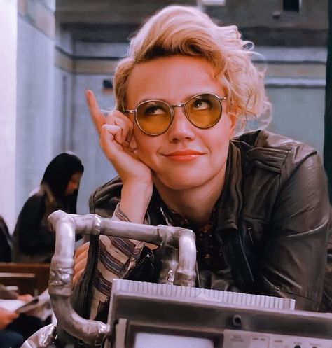 Natasha Lyonne Icon, Kate Mckinnon Barbie, Ghostbusters Jillian Holtzmann, Domhnall Gleeson Anna Karenina, Kate Mckinnon Ghostbusters, Jillian Holtzmann, Ghostbusters 2016, Kate Mckinnon, Ghost Busters