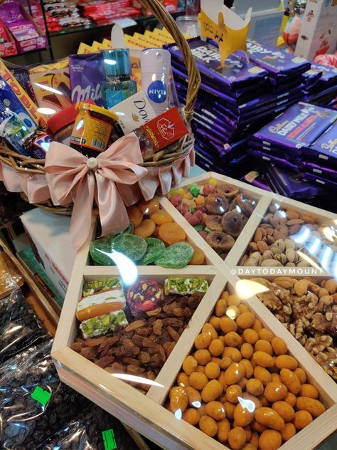 Dry Fruit Basket Ideas Gift, Nuts Box Design, Nuts Hamper, Dry Fruits Packing Ideas Gift, Dry Fruit Hamper, Dry Fruits Hamper, Engagement Packing Ideas For Bride, Engagement Packing, Dry Fruit Basket