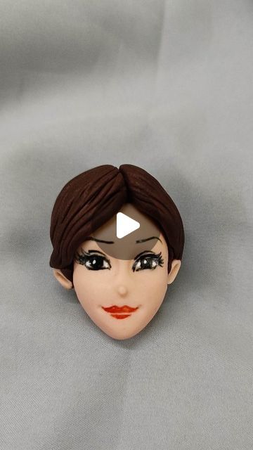 Fondant Hair Tutorial, Fondant People Tutorial, Fondant Face Tutorial, Fondant Doll, Fondant Hair, Fondant Face, Fondant Figurine, Easy Fondant, Fondant Girl