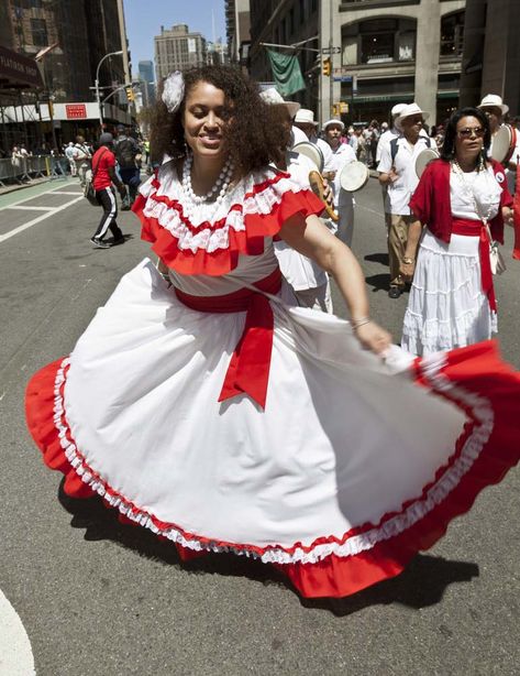 Puerto Rico Outfits, Puerto Rico Clothing, Hispanic Clothing, Folkloric Dress, Dance Group, Puerto Rican Culture, Couple Fits, Culture Clothing, Fur Clothing