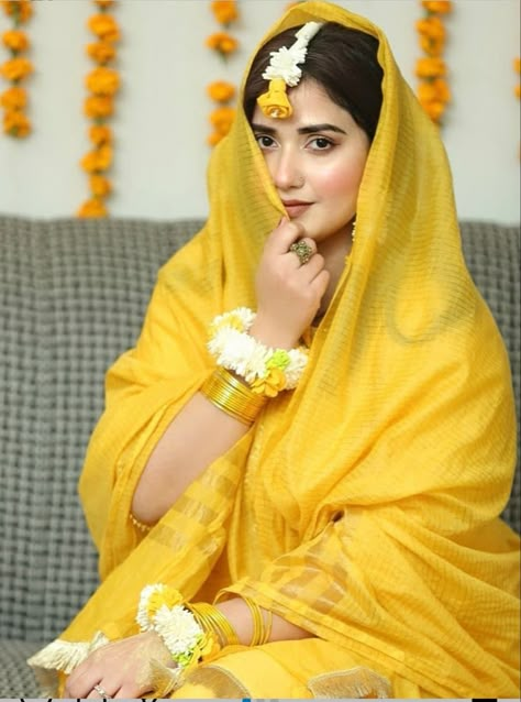 Muslim Haldi Bride, Haldi Pic, Nikah Photography, Haldi Poses For Bride, Haldi Poses, Bride Haldi, Haldi Photoshoot, Haldi Ceremony Outfit, Haldi Dress