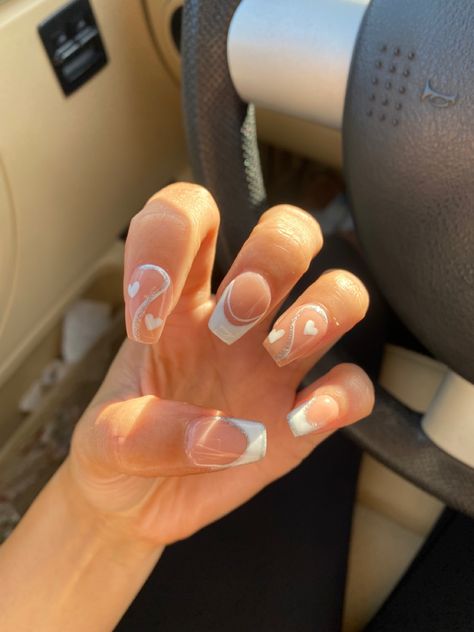 Squiggly French Tip, Heart Nails Tutorial, Swirly Nails, Simple Elegant Nails, Sparkle Emoji, French Nail Designs, Nails French, Elegant Nails, Heart Nails