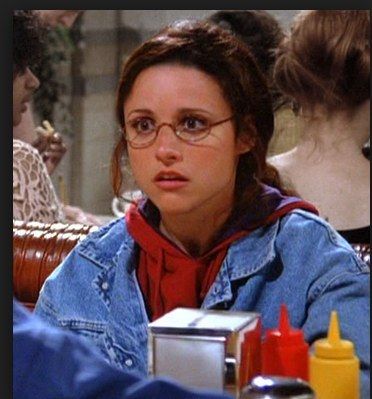 When she realized that without a significant other and a job, she had become George. | Community Post: 53 Times Elaine Benes Was The Biggest Hot Mess On Television Elaine Benes Glasses, Elaine Seinfeld Hair, Elaine Benes Aesthetic, Elaine Benes Outfits, Elaine Seinfeld, Elaine From Seinfeld, Seinfeld Elaine, Seinfeld Kramer, Elaine Benes