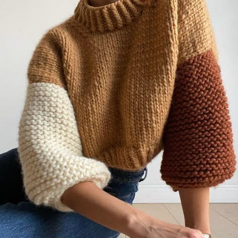 Pola Sulam, Knit Wear, Crochet Inspo, Knit Fashion, Knitting Inspiration, Crochet Cardigan, Knitting Ideas, Crochet Sweater, Crochet Fashion