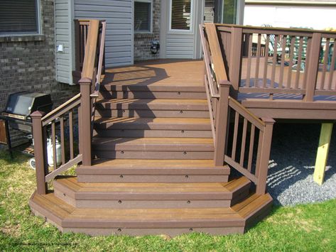 Deck Steps Ideas Stairs, Rv Decks, Deck Staircase, Composite Decks, High Deck, Deck Remodel, Backyard Patio Deck, Porch Remodel, Deck Steps