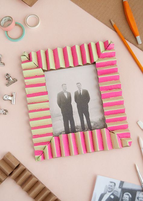 DIY Projects Archives | Page 8 of 99 | Handmade Charlotte Cardboard Frame Diy, Cardboard Picture Frames, Happy Crafts, Painted Picture Frames, Diy Projects Gifts, Cardboard Frame, Handmade Charlotte, Diy Xmas Gifts, Colorful Frames