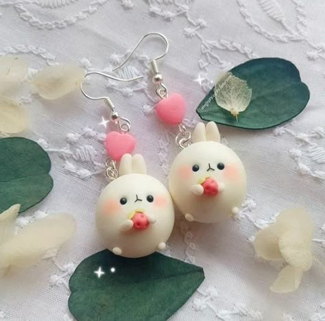 Kawaii Clay Earrings, Polymer Clay Disney, Clay Crafts For Kids, Polymer Clay Kawaii, Clay Keychain, Polymer Clay Flower Jewelry, Handmade Clay Jewelry, Tanah Liat, Clay Diy Projects